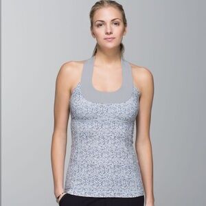 Lululemon Scoop Neck Grey Pattern Top Size 4